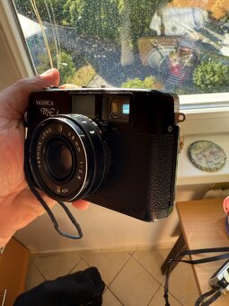 Yashica ME1 - 4
