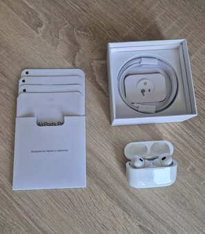 AirPods Pro 2 - 4