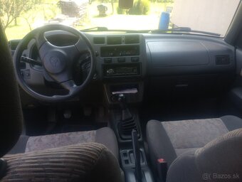 Toyota RAV4 - 4