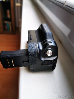 Bateriovy grip pre Sony A7ii - 4
