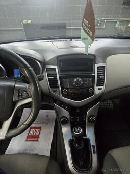 Chevrolet Cruze - 4
