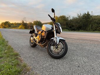 Honda Hornet 600 - 4