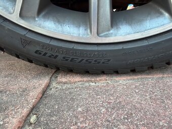 Zimne pneu 225/40R19 255/35R19 - 4