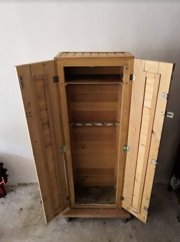 Predám novú drevenú skrinu na dlhé 5. ks zbraní a iné.... - 4