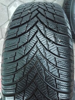 Firestone Winterhawk 4 205/60 R16 - 4