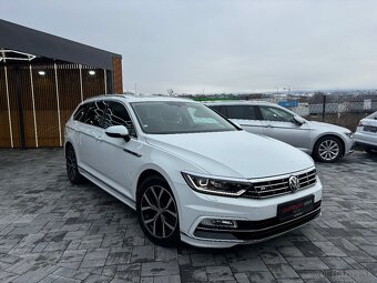 Volkswagen Passat Variant 2.0 TDI HIGHLINE R-LINE VIRTUAL - 4