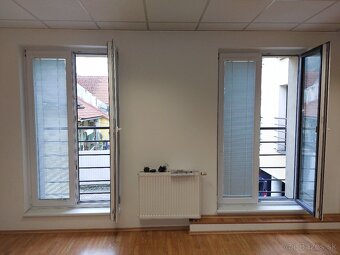 Prenájom kancelárske priestory od 20m2 pri Europe BBystrica - 4