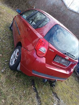 Chevrolet Aveo - 4