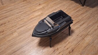 Zavážacia lodička Flytec V080 - 4