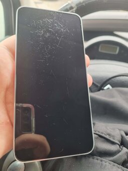 Samung s22 8/128GB - 4