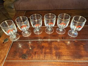 Sada zlatenych pohárov - 4