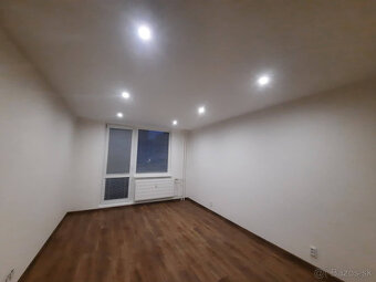 Na predaj 2 izbový byt s balkónom 68 m2 na sídlisku JUH - 4