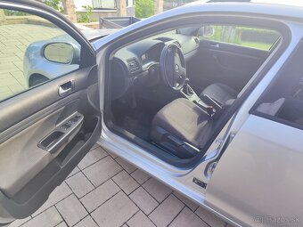 Volkswagen Golf 5 1.9 TDI Variant - 4