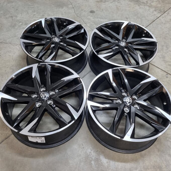 Hliníkové Toyota disky 5x114,3 R19 7,5J ET50 - 4