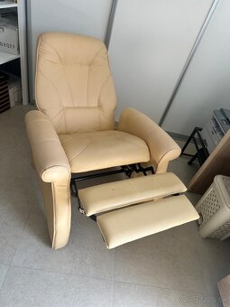 Kožené rozkladací kreslo - 4