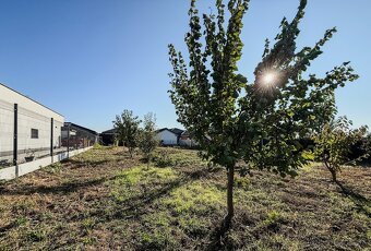 Slnečný pozemok o výmere 597 m2, Potôčky / Dolná Krupá / - 4