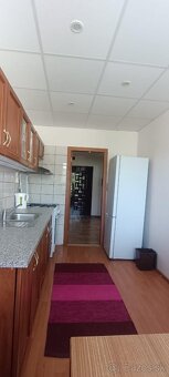 Prenájom 3 izbového bytu - 4