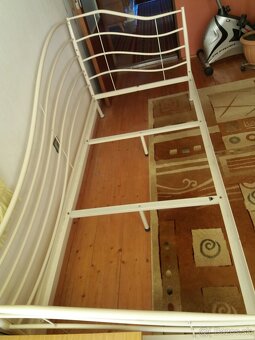 Predám kovovú posteľ - 4