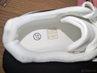 Tenisky meniace sa na korčule - 4