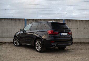 BMW X5 xDrive30d 190kW M-Packet - 4