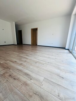 Štýlový 3i byt s terasou a parkovacím miestom - 4
