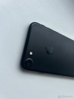 iPhone 7 - 4