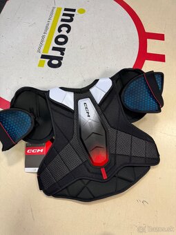 UPLNE NOVA ELITE POLOPROFI AZ PROFI VYSTROJ CCM JETSPEED 880 - 4