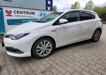 Toyota Auris 1.8-HYBRID-NAVI-KAMERA - 4