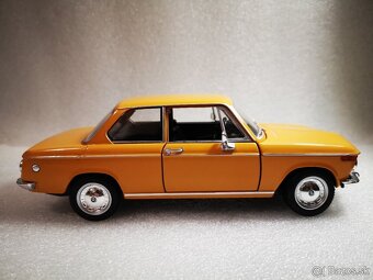 Predám nový zberateľský model veterána BMW 2002, - 4