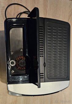Kávovar Delonghi Magnifica - 4