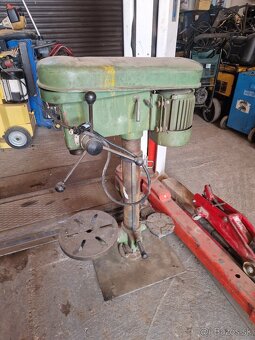 predam stojanovu vrtacku na 380 voltov - 4