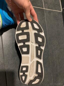 Hoka Bondi 9 44,5 - 4