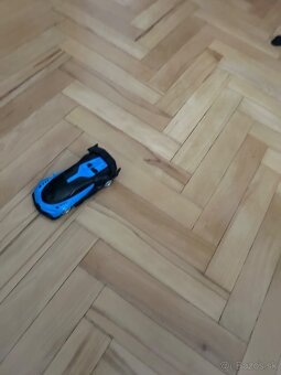 Auto na ovládanie - 4