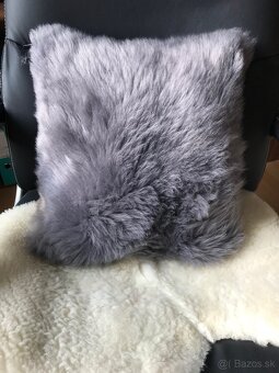 Vankúš z ovčej kožušiny - 4