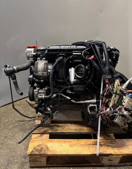 Kompletný motor BMW 325i 2.5 - 4