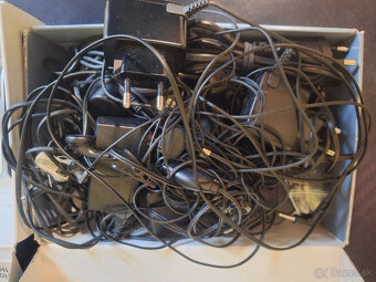 Stare retro GSM mobily NOKIA s prislusenstvom - 4