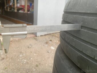 Letné pneu 235/50r18 - 4