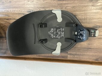 Vajíčko Cloud T i-size + základňa - 4