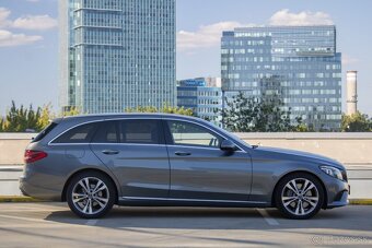 Mercedes-Benz C trieda Kombi 300 d A/T 4MATIC dohoda na cene - 4