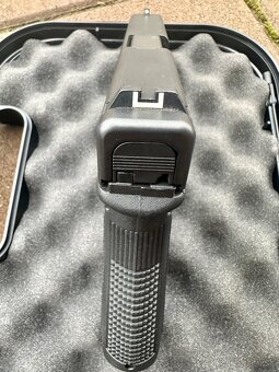 Glock 17 - 4