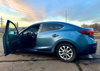 Mazda 3 - 4