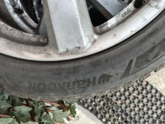 205/50 R17. - 4