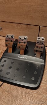 Logitech G29 (PC,PS5,PS4) volant + pedále + radiaca páka - 4