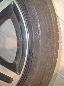 Predám celoročné pneumatiky +disky R16
- 4