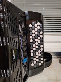 Roland FR-1X chromaticka harmonika - 4