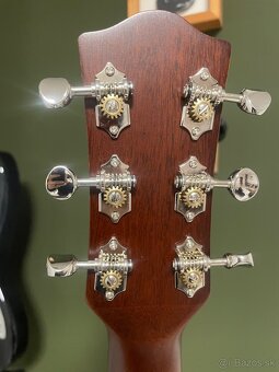 Godin Metropolis Natural Cedar EQ - 4