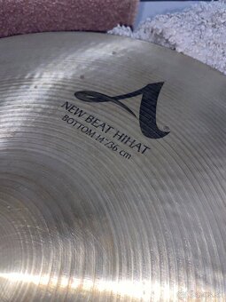 Zildjian A New Beat hi hat - 4