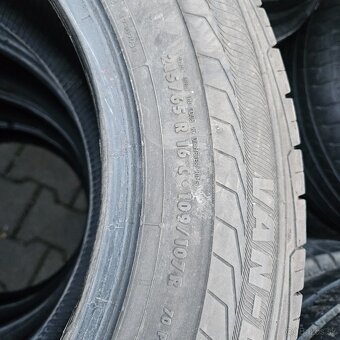 215/65 r16c Semperit - 4