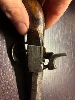 Historická perkusná pištoľ 3 - 4