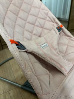 Lehátko Dusty pink Babybjorn - 4